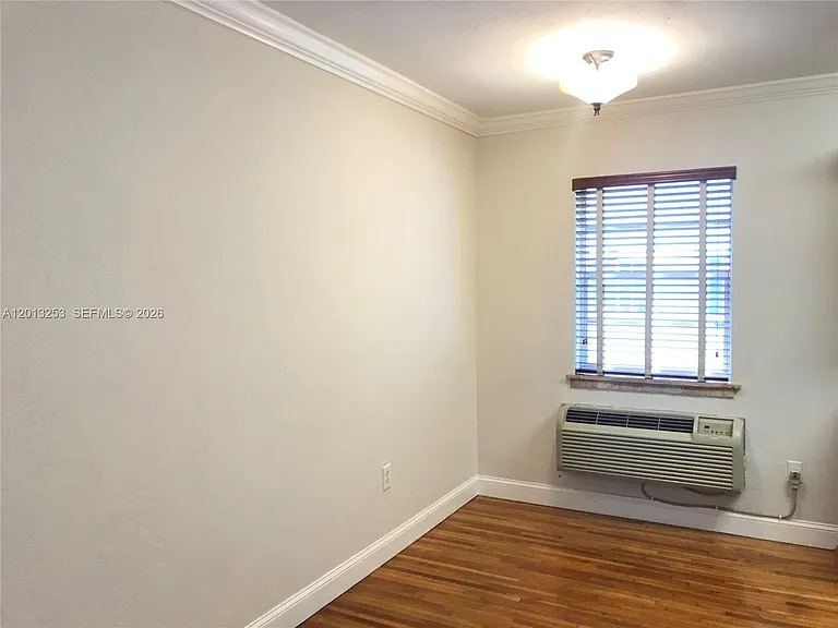 35 Antilla Ave #2 — Photo 6