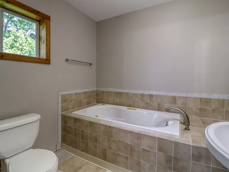 10066 Point Rock Rd — Photo 27