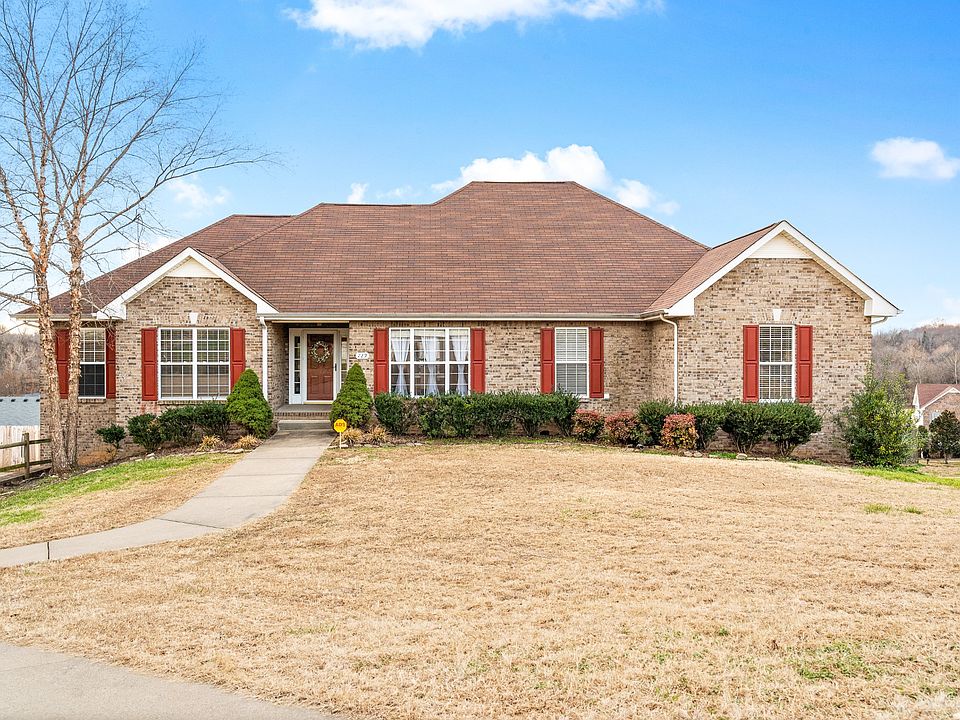1st image of 729 Hickory Glen Ct