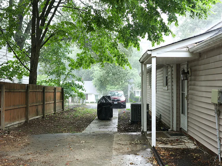 7902 Woodman Rd — Photo 26