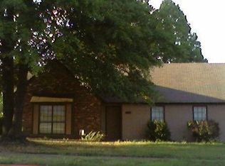 6740 Starkenburg Ln, Memphis, TN 38115