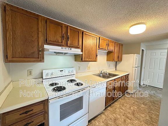 2nd image of 9520 Shannon Green Dr APT E