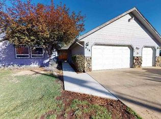938 W Sierra Brooks Dr, Loyalton, CA 96118