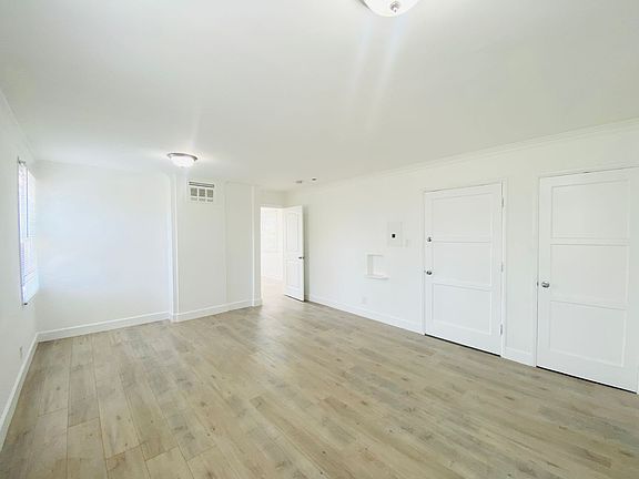 3rd image of 1645 N Vista St #7460-2