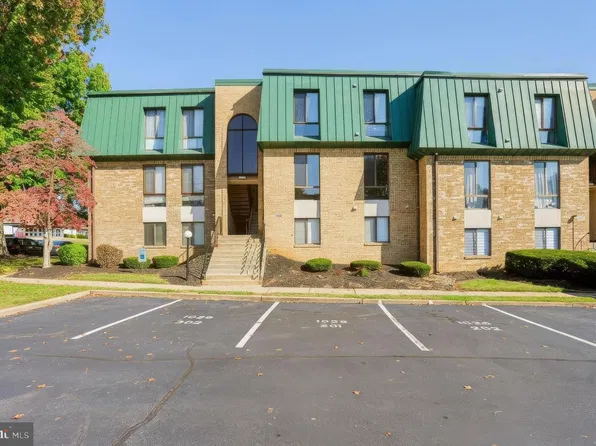 1026 Brinker Dr APT 202, Hagerstown, MD 21740