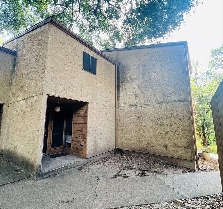4345 Carter Creek Pkwy #6