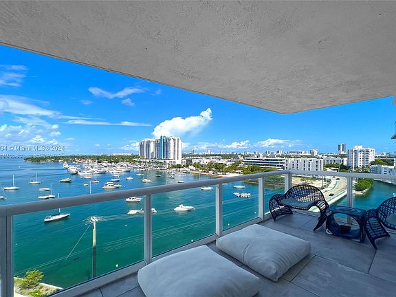 4th image of 10 Venetian Way APT 1103