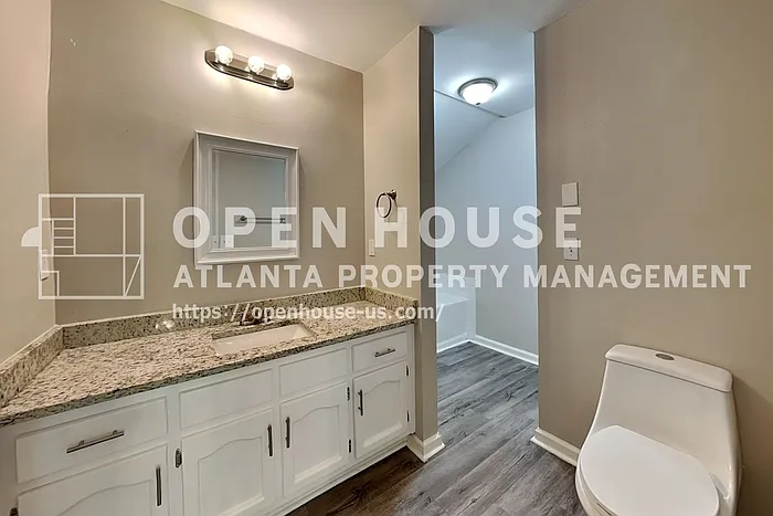 6839 Woodcreek Ln — Photo 12