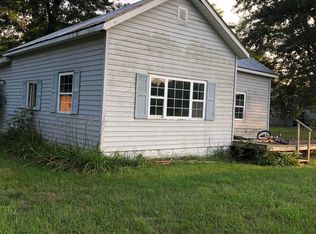 215 Railroad St, Ionia, MI