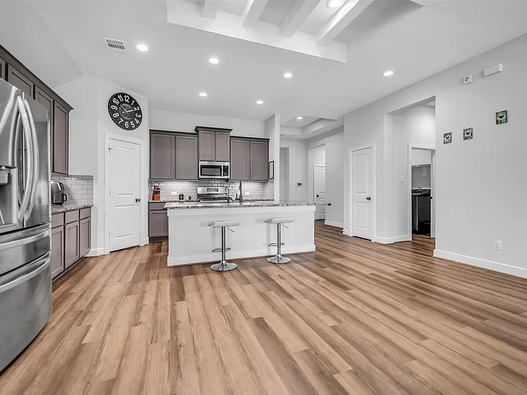 2502 Ocean Key Dr — Photo 8