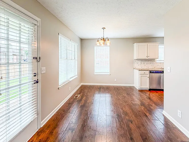 142 S Birchwood Dr — Photo 7