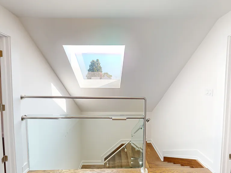 24 Kennedy Ave #UPPER — Photo 36