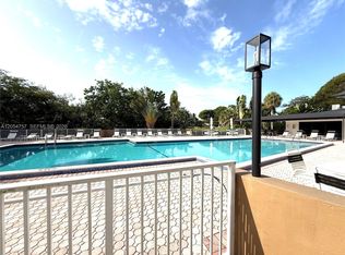 7755 SW 86th St #C-303, Miami, FL 33143