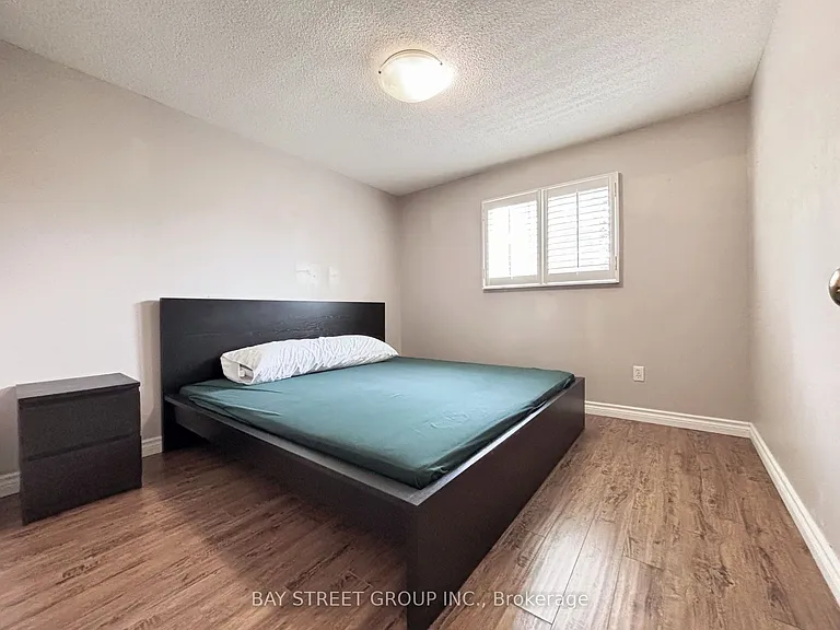 331 Green Ln — Photo 3
