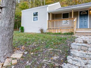 9401 James Hill Rd, Louisville, KY 40272