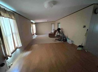 208 W Woodworth Ave, Hardtner, KS 67057