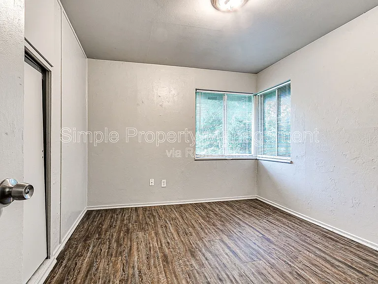 4301 N Terry Ave — Photo 8