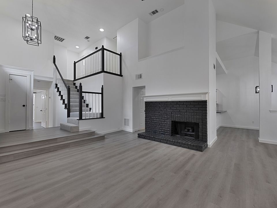 1st image of 9012 Cumberland Dr