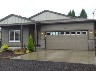 219 Lola St, Molalla, OR 97038