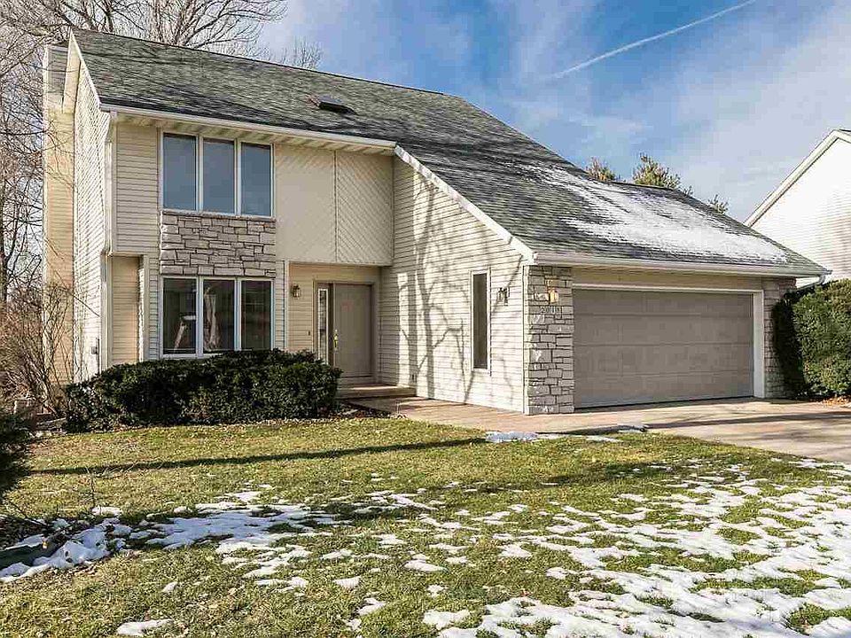 1st image of 2018 Cambridge Dr