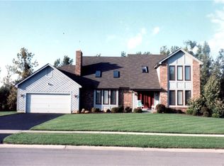 92 Jersey Black Cir, Rochester, NY 14626