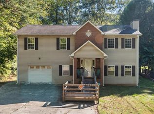 4647 Ogburn Ave, Winston Salem, NC 27105