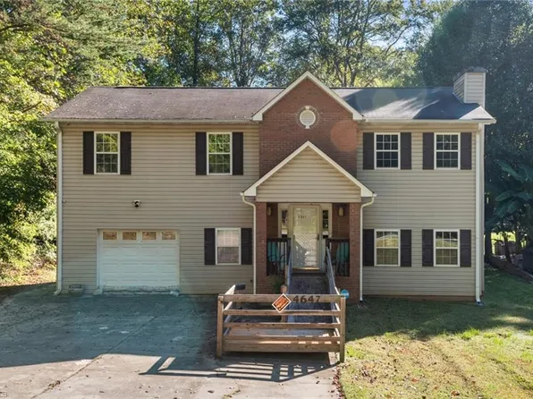 4647 Ogburn Ave, Winston Salem, NC 27105