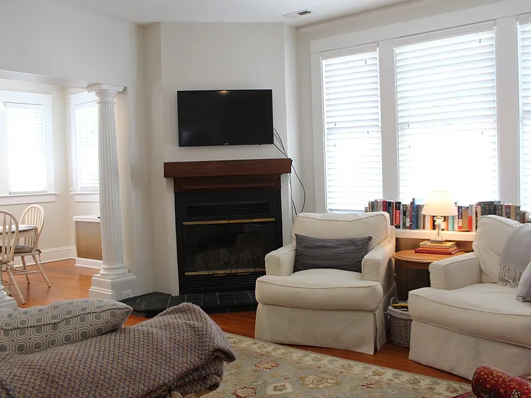 537 Washington Park — Photo 15