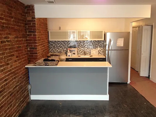 Rented by Full Time Management | media 66