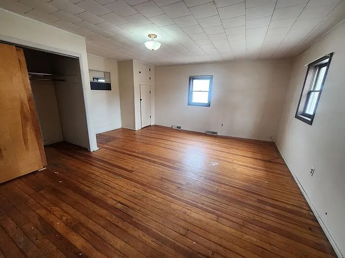 2 bed, 1.0 bath, 1566 sqft, $625 — Photo 4