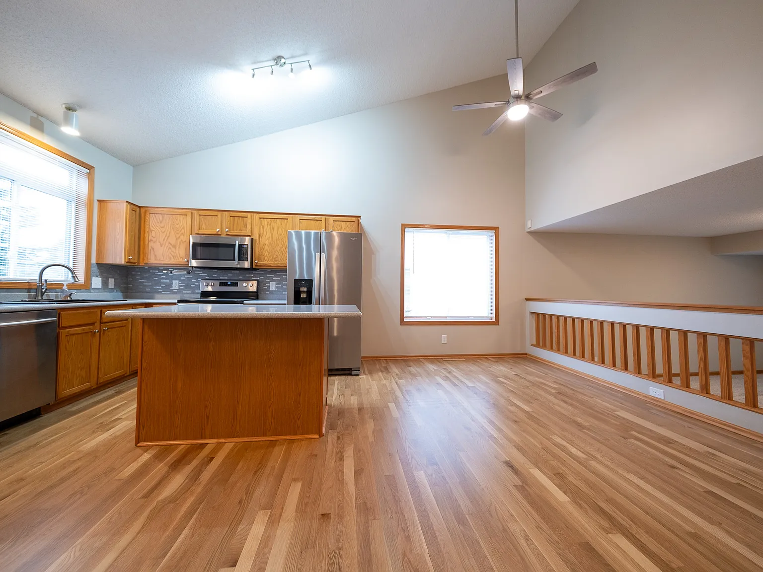 Chartreux Avenue, Shakopee (1553) LS MG1 - 1 — Photo 2