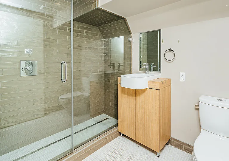 17 Monitor St #5H — Photo 9