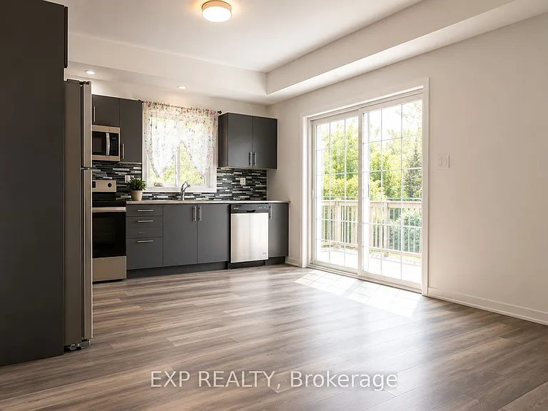 205 W Oak Trl #40 — Photo 3
