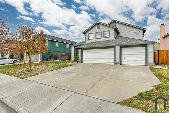 1585 Foxwood Dr