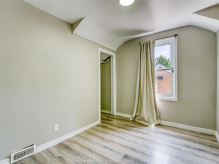 2309 Alexis Rd — Photo 41