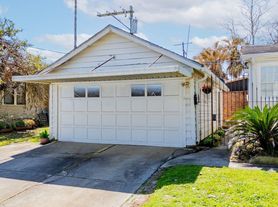 2102 Olive St, Baton Rouge, LA