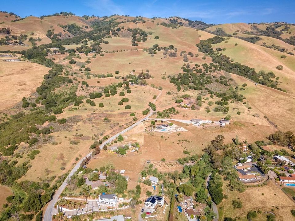 1st image of 4152 E Aborn Rd