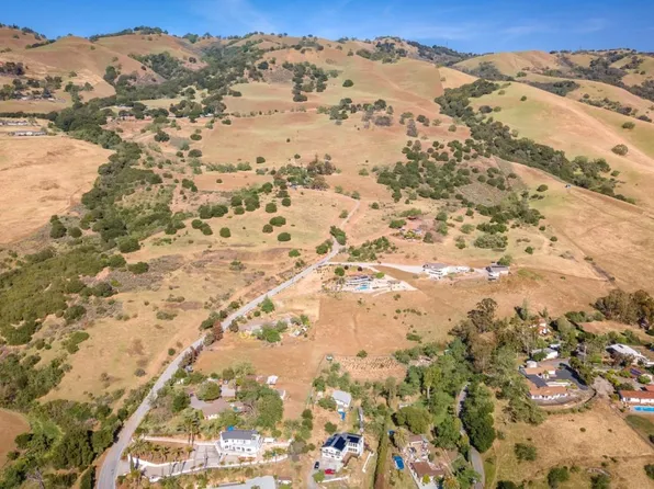 4152 E Aborn Rd, San Jose, CA 95135