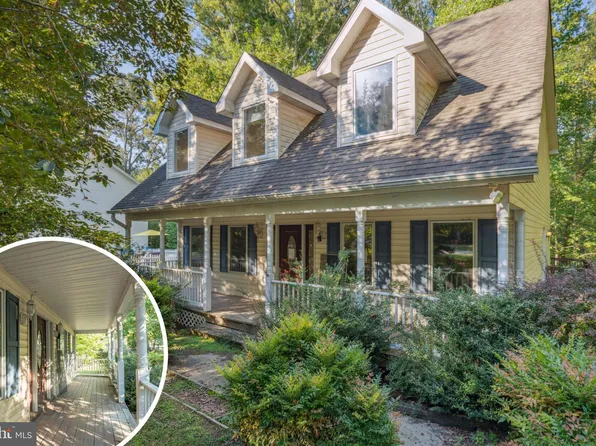 8429 Ridge View Rd, Lusby, MD 20657