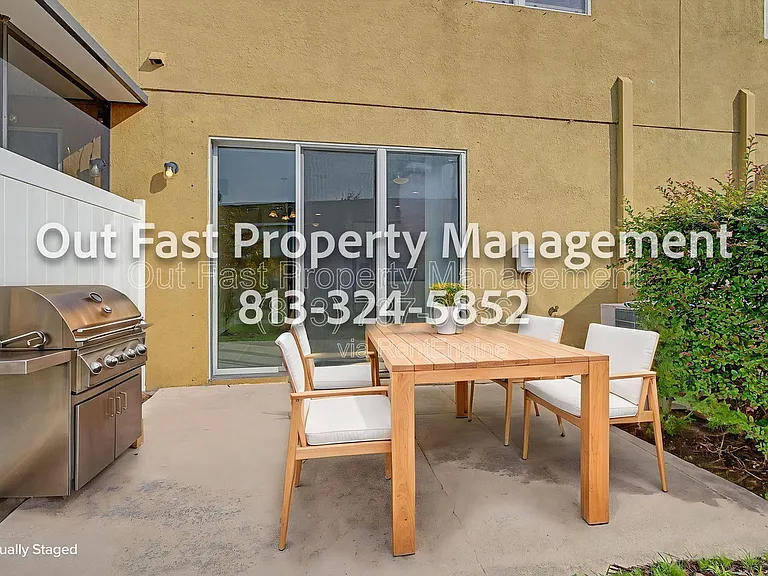 6919 Holly Heath Dr — Photo 16