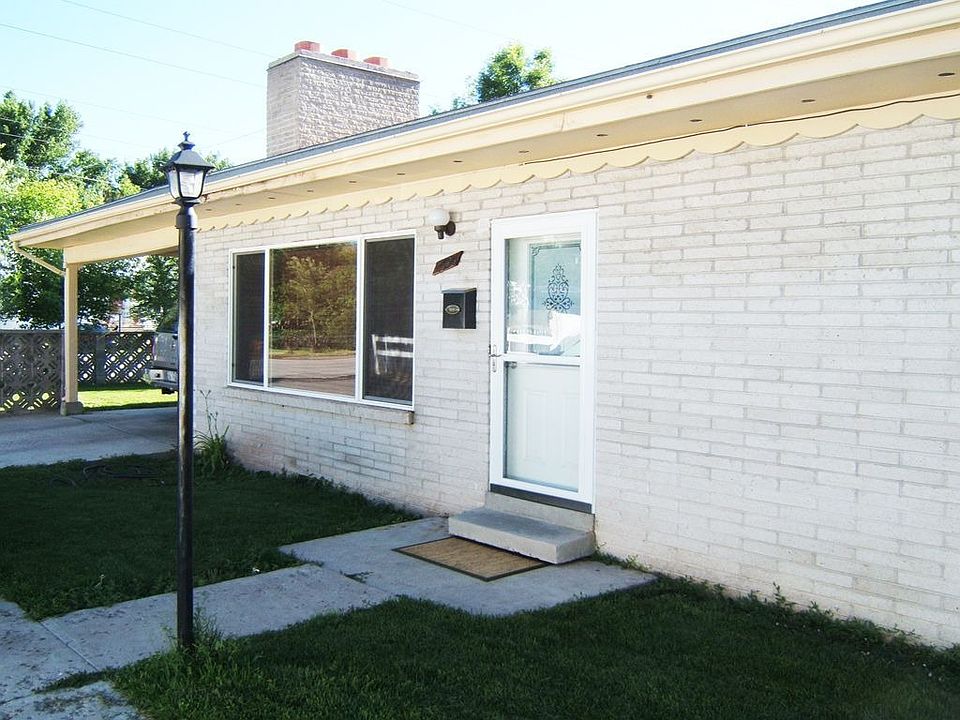 1st image of 2690 S Masonic Cir