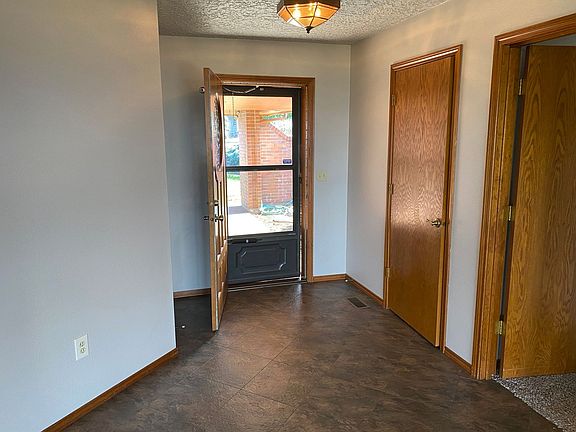 2nd image of 6708 NW Dogwood Dr