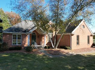 97 N Sugar Cliff Dr, Crawfordsville, IN 47933