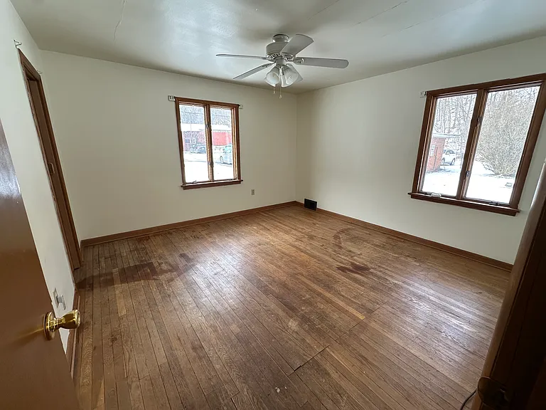 445 Constitution Blvd — Photo 7