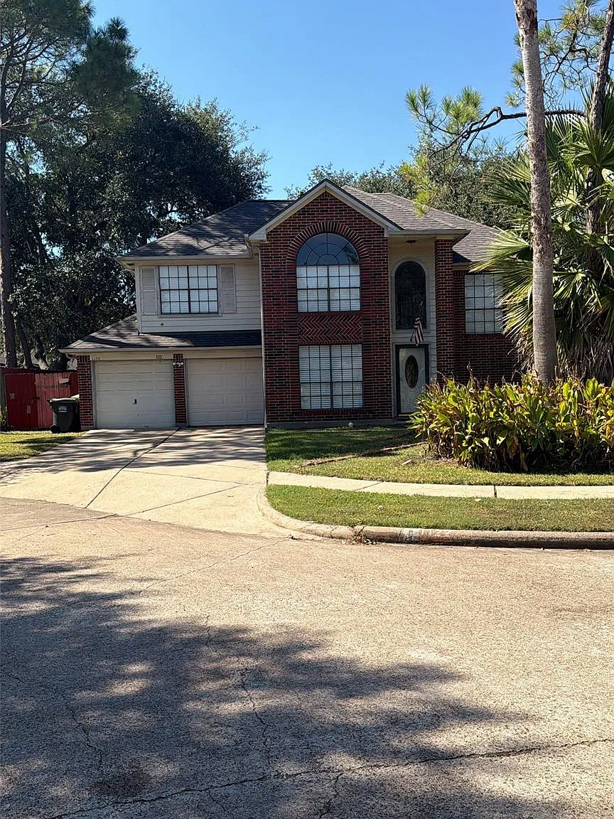 3 bed, 2.5 bath, 1793 sqft, $2,199 — Photo 1