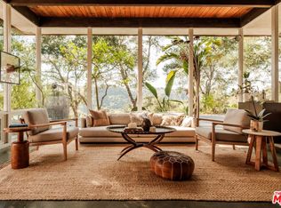 21269 Entrada Rd, Topanga, CA 90290