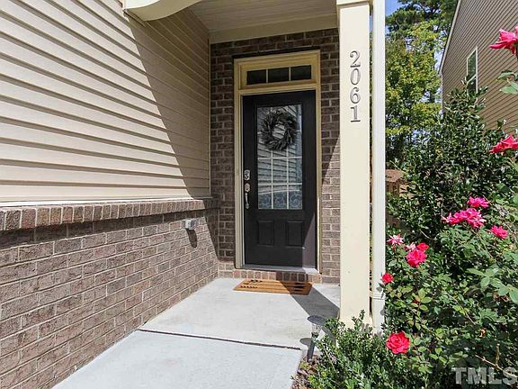 3rd image of 2061 Tanners Mill Dr