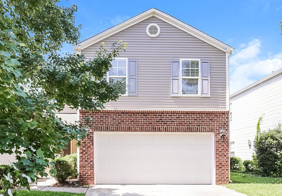 63 Brookhaven Dr
