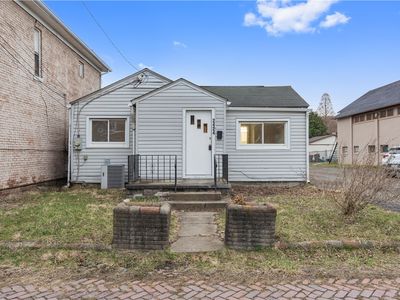 2424 9th Ave, Beaver Falls, PA, 15010