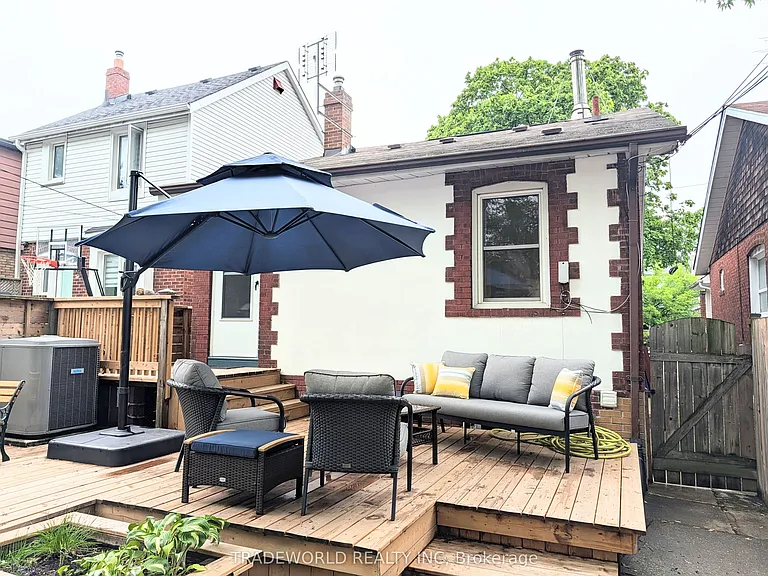 7 Costain Ave — Photo 34